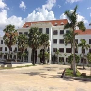APSARA PALACE RESORT & CONFERENCE CENTER - APSARA PALACE RESORT & CONFERENCE CENTER, Living in Siem Reap, 5-star hotel