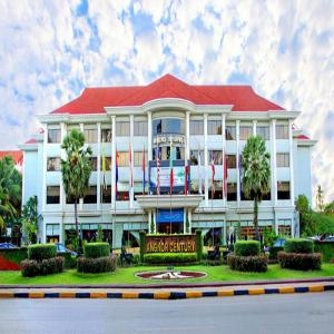 ANGKOR CENTURY HOTEL - ANGKOR CENTURY HOTEL, Living in Siem Reap, 5-star hotel