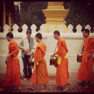 14670143232138_laos--monk.jpg