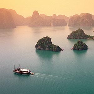 15143494311345_hinh-anh-dep-vinh-ha-long-1101.jpg